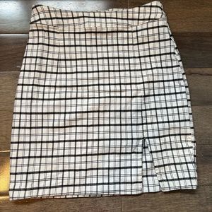 Checkered pencil mini skirt